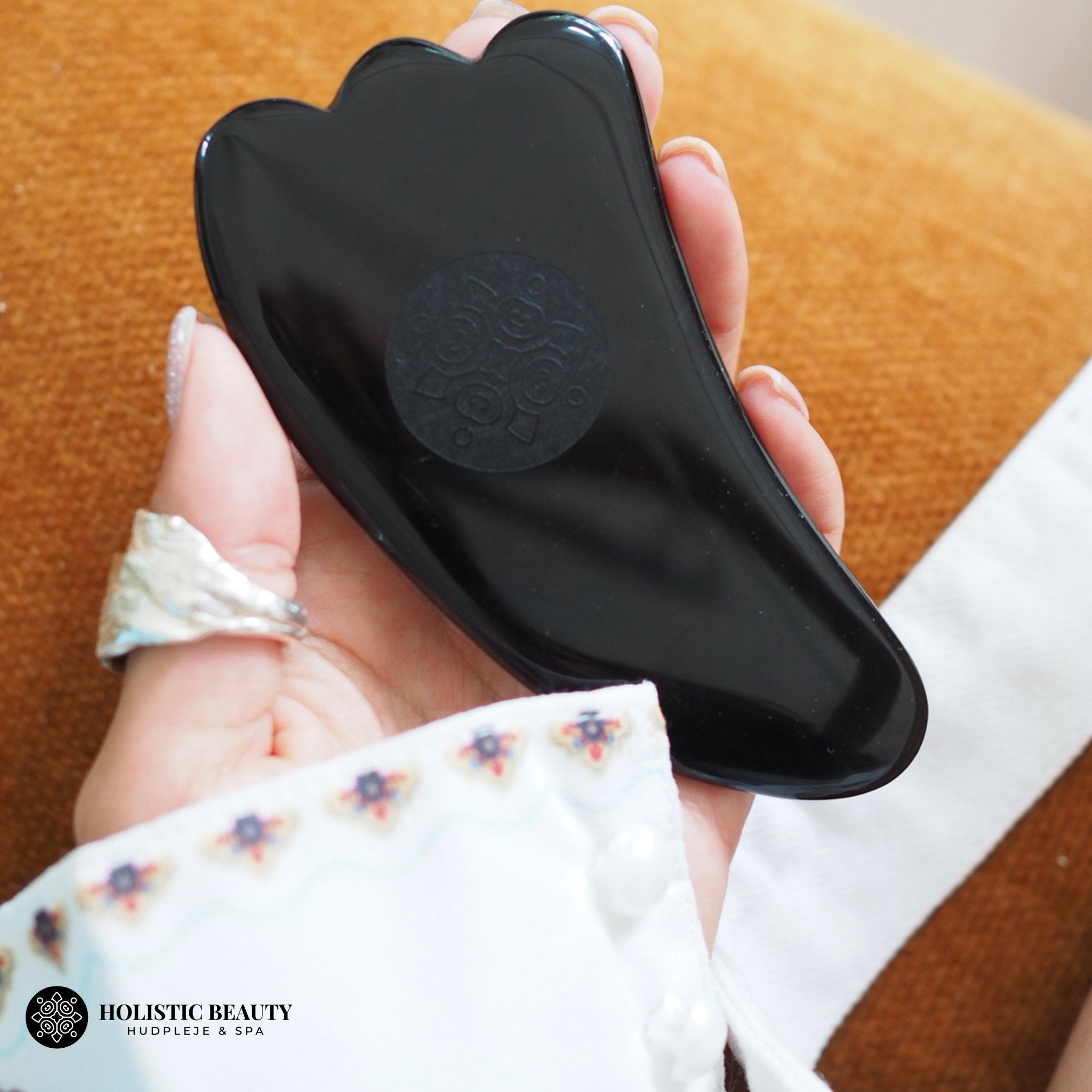 Gua Sha til kroppen - Sort Obsidian | Holistic Beauty